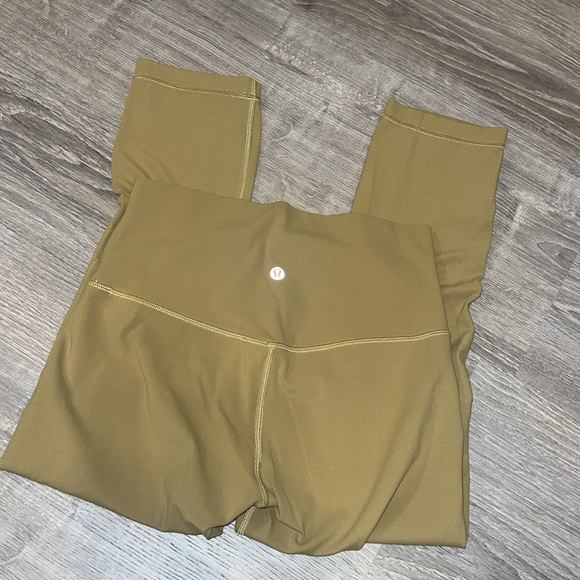 Lululemon Align Crop *21" - Size 6 - Picture 7 of 10